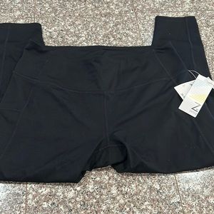 Z by Zella High Waist 7/8 Black Legging these are NWT
